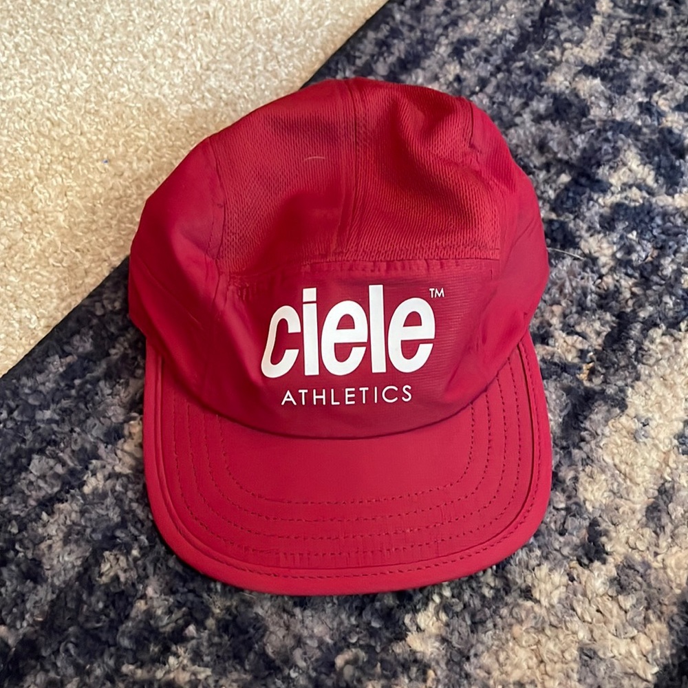 Ciele Hat